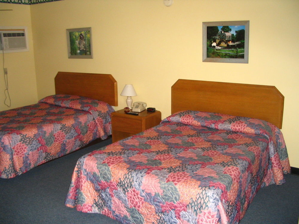 Warrensburg Inn & Suites - 6 Mi To Lake George Экстерьер фото